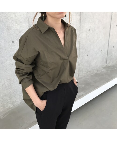 copine（コピン）の「☆再入荷☆オーバーシルエット・スキッパーVネック長袖シャツブラウス(3color) 【クリックポスト対象商品】（シャツ/ブラウス・レディース・その他）」の12枚目の写真