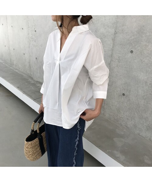 copine（コピン）の「☆再入荷☆オーバーシルエット・スキッパーVネック長袖シャツブラウス(3color) 【クリックポスト対象商品】（シャツ/ブラウス・レディース・その他）」の3枚目の写真