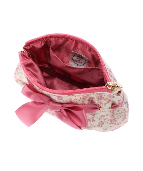 Maison de FLEUR（メゾンドフルール）の「・サテン花柄プリントポーチ