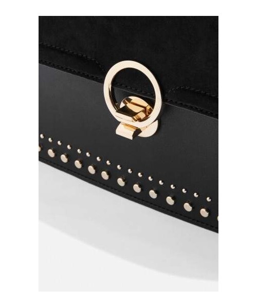 TOPSHOP（トップショップ）の「Topshop Penelope Studded Shoulder Bag（ショルダーバッグ・レディース・Black・One Size）」の2枚目の写真