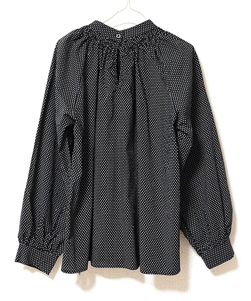 Tiffee SELECT（ティフィーセレクト）の「ハイネックギャザードットブラウスプルオーバー（シャツ/ブラウス・レディース・ブラック・F）」の4枚目の写真