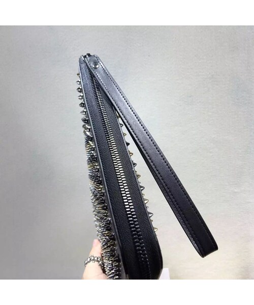 【美品】Christian Louboutin クラッチバッグ ipadケース Amazon.co.jp: (クリスチャンルブタン)Christian Louboutin