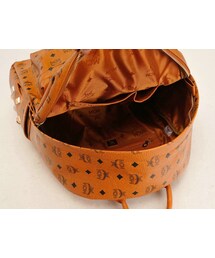 MCMリュック、カバン　ベージュ MCM（エムシーエム）の「MCM リュック エムシーエム リュック