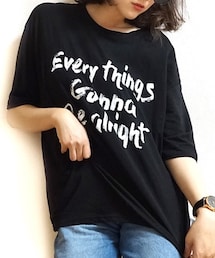 Tiffee SELECT | ゆったりオーバーサイズ英字ロゴロックＴシャツ(Tシャツ/カットソー)