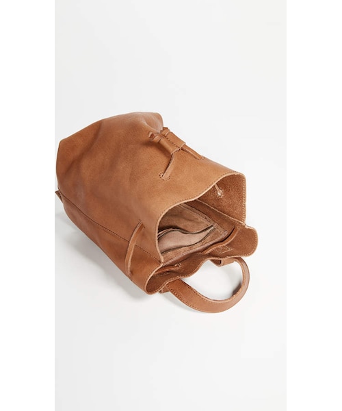 madewell(メイドウェル)の「Madewell Mini Drawstring Rucksack(バックパック/リュック・レディース・Brown・One Size)」の6枚目の写真