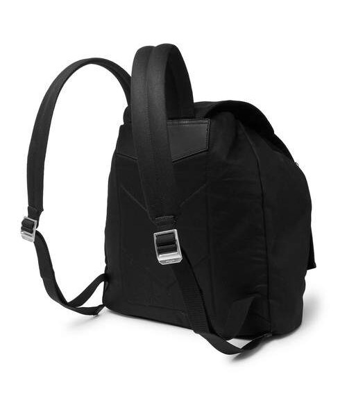 サンローラン　バックパック　キャンバス　ヴァカレロ　黒　現行モデル　希少 サンローラン バックパック キャンバス ヴァカレロ 黒 現行