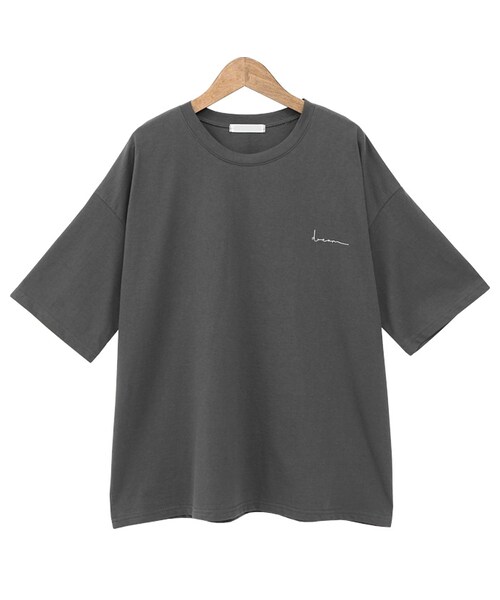 Dailyabout(デイリーアバウト)の「レタリング刺繍ルーズ半袖Tシャツ(Tシャツ/カットソー・レディース・ホワイト/ブラウン/グレー・FREE)」の2枚目の写真