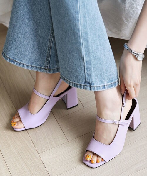 DHOLIC(ディーホリック)の「アンクルストラップハイヒールシューズ(その他シューズ・レディース・パープル/レッド/ブラック/ホワイト・225/230/235/240/245/250)」の1枚目の写真