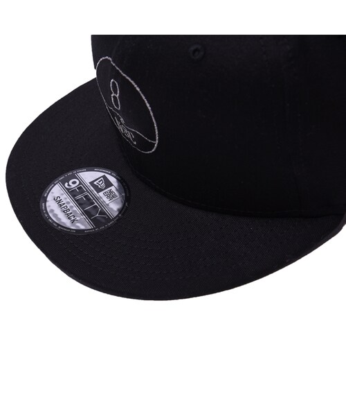 Number8 SURF CLUB(ナンバーエイトサーフクラブ)の「NUMBER8 SURF CLUB × NEW ERA ベースボールキャップ 9FIFTY SNAPBACK(キャップ・レディース・ブラック/ディープネイビー・FREE)」の8枚目の写真