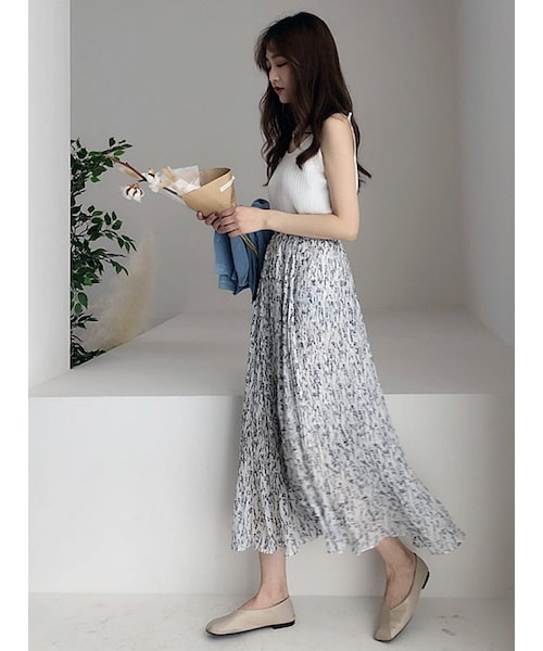 bodurine（ボドゥリネ）の「フラワーロングスカート*全2色*（スカート・レディース・블루/화이트/그외・one size）」の2枚目の写真