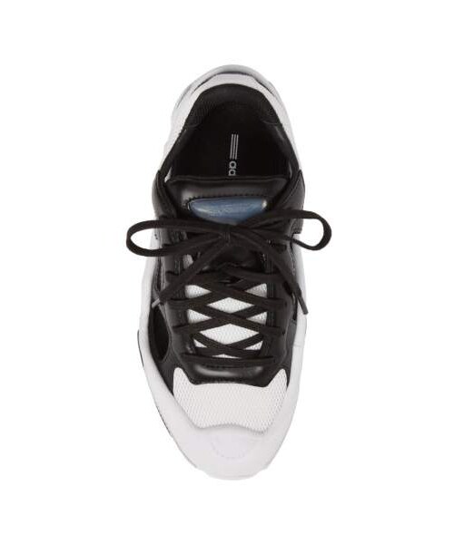 adidas by RAF SIMONS（アディダスバイラフシモンズ）の「Adidas by Raf Simons adidas x Raf Simons Replicant Ozweego Sneaker（スニーカー・レディース・White・6.5 M/7 M/7.5 M）」の3枚目の写真