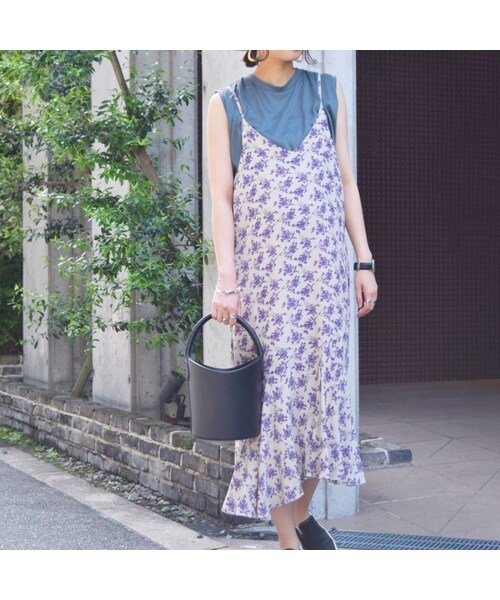 no brand（ノーブランド）の「ヴィンテージフラワーアシメキャミOP（ワンピース・レディース・その他）」の3枚目の写真