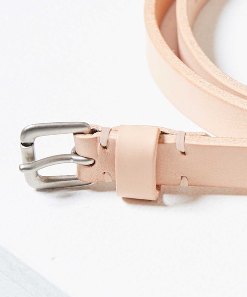 LIDNM（リドム）の「ステアレザーナローベルト（ベルト・メンズ・ベージュ・F）」の2枚目の写真