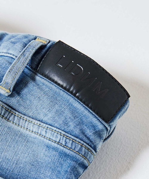 LIDNM(リドム)の「iSKOハイストレッチダメージドスキニー(デニムパンツ・メンズ・ブルー・S.M.L)」の4枚目の写真