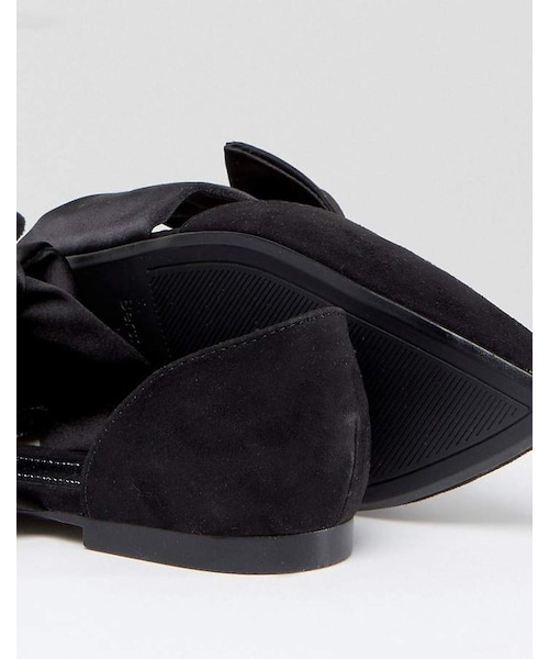 Bershka(ベルシュカ)の「Bershka Bow Tie Pointed Flat Shoe(シューズ・レディース・Black・Us 9/Us 7/Us 10/Us 5/Us 6/Us 4/Us 8)」の4枚目の写真