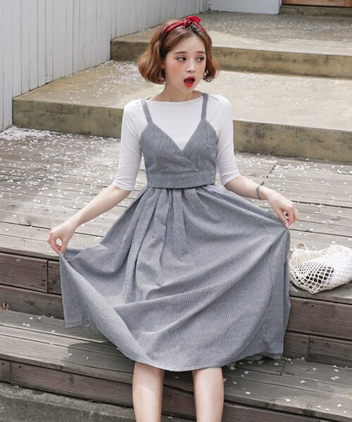 DHOLIC(ディーホリック)の「Tシャツ&ストライプビスチェ&スカート3SET(アンサンブル・レディース・ブルー・FREE)」の1枚目の写真