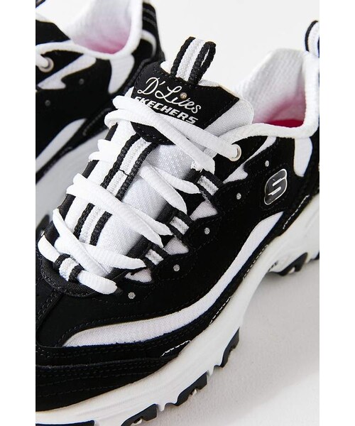 SKECHERS(スケッチャーズ)の「Skechers D’Lights Biggest Fan Sneaker(スニーカー・レディース・Black・6/6.5/7/7.5/8/8.5/9/9.5/10)」の4枚目の写真