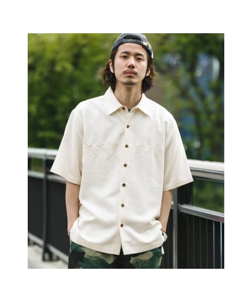 URBAN RESEARCH Sonny Label（アーバンリサーチサニーレーベル）の「GO BAREFOOT PalmTapa（トップス・メンズ・Stone・M）」の2枚目の写真