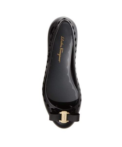 FERRAGAMO(フェラガモ)の「Salvatore Ferragamo Jelly Ballerina Flat(シューズ・レディース・Black/Pink・5 C/7 C/10 C/6 C/8 C/11 C/9 C)」の3枚目の写真