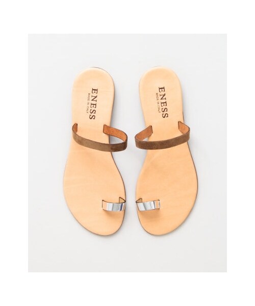 URBAN RESEARCH（アーバンリサーチ）の「ENESS 配色レザーフラットサンダル（シューズ・レディース・MOCHA×SIL/BLK×P.SIL・37/38）」の3枚目の写真