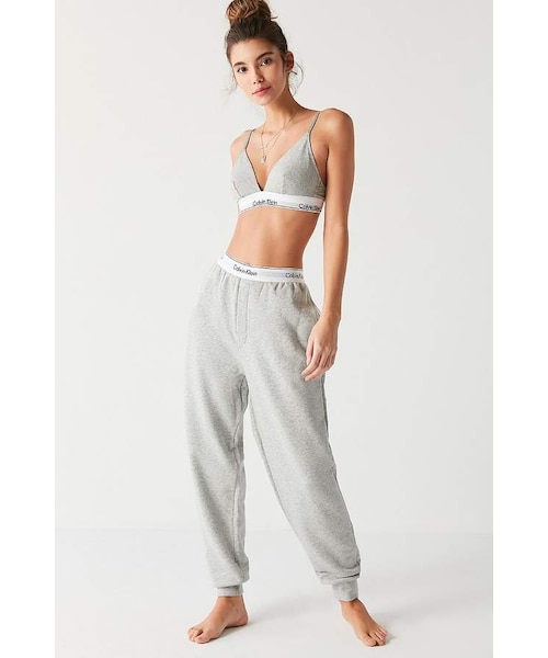 Calvin Klein（カルバン・クライン）の「Calvin Klein Modern Jogger Pant（その他パンツ・レディース・Black/Gray・XS/S/M/L）」の2枚目の写真