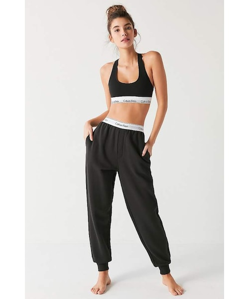 Calvin Klein（カルバン・クライン）の「Calvin Klein Modern Jogger Pant（その他パンツ・レディース・Black/Gray・XS/S/M/L）」の3枚目の写真