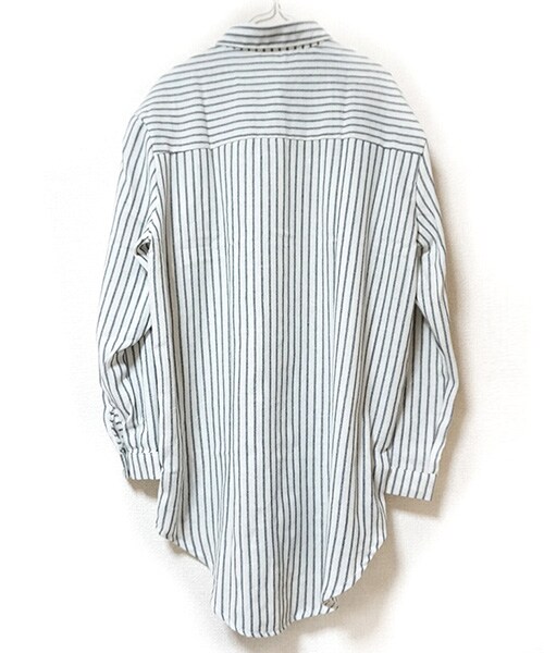 Tiffee SELECT（ティフィーセレクト）の「オーバーサイズ柔らかストライプブラウス（シャツ/ブラウス・レディース・ブルー/ホワイト・F）」の4枚目の写真