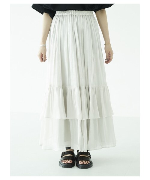 GARAGE OF GOOD CLOTHING（ガレージオブグッドクロージング）の「【予約】【再入荷アイテム】ティアードマキシスカート（スカート・オフホワイト・F）」の2枚目の写真
