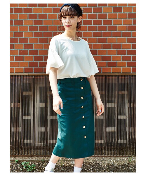 E hyphen world gallery（イーハイフンワールドギャラリー）の「【Special Price】【週末までWEB限定プライス価格】UNIVERSAL OVERALL SKIRT（スカート・ベージュ/グリーン/ネイビー・F）」の4枚目の写真
