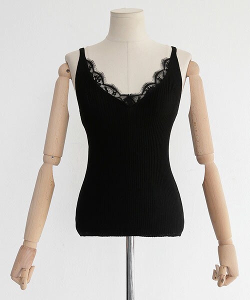 DHOLIC(ディーホリック)の「スカラップレースVネックタンクトップ(キャミソール・レディース・ホワイト/ブルー/イエロー/ブラック/ピンク・FREE)」の2枚目の写真