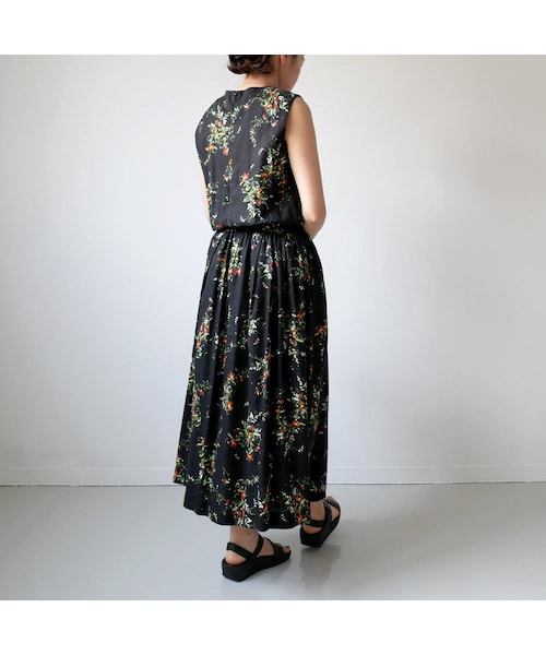 SACRA（サクラ）の「SACRA ｜ サクラ コットンリヨセル マルチフラワー