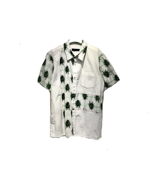 UNDERCOVER（アンダーカバー）の「UNDER COVER - White 民族柄切り替え