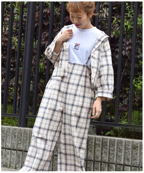 w closet(ダブルクローゼット)の「リネン混チェック柄肩ヒモ付きパンツ(パンツ・レディース・アイボリー/Dベージュ・FREE)」の17枚目の写真