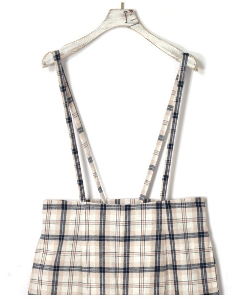 w closet(ダブルクローゼット)の「リネン混チェック柄肩ヒモ付きパンツ(パンツ・レディース・アイボリー/Dベージュ・FREE)」の6枚目の写真