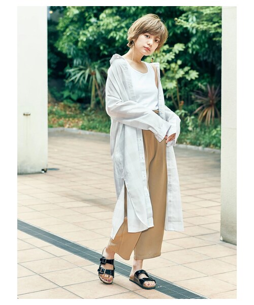 earth music&ecology（アースミュージックアンドエコロジー）の「・ウエストベルト付きペグトップパンツ（パンツ・ブラック/ベージュ/カーキ・S/M）」の2枚目の写真