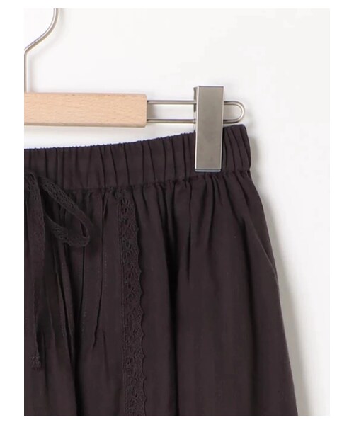 Samansa Mos2(サマンサ モスモス)の「レースピンタックスカート(スカート・オフホワイト/チャコールグレー/ミント・F)」の5枚目の写真
