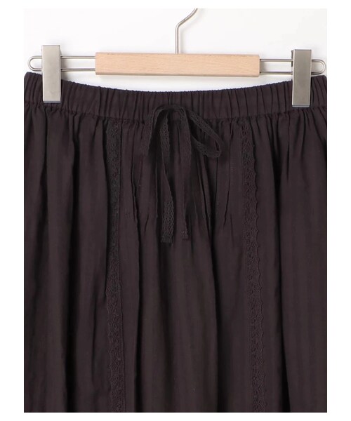 Samansa Mos2(サマンサ モスモス)の「レースピンタックスカート(スカート・オフホワイト/チャコールグレー/ミント・F)」の4枚目の写真