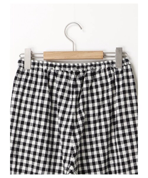 Samansa Mos2（サマンサ モスモス）の「イージーテーパードパンツ（パンツ・オフホワイト/ブラック/ベージュ/ブルー・F）」の9枚目の写真