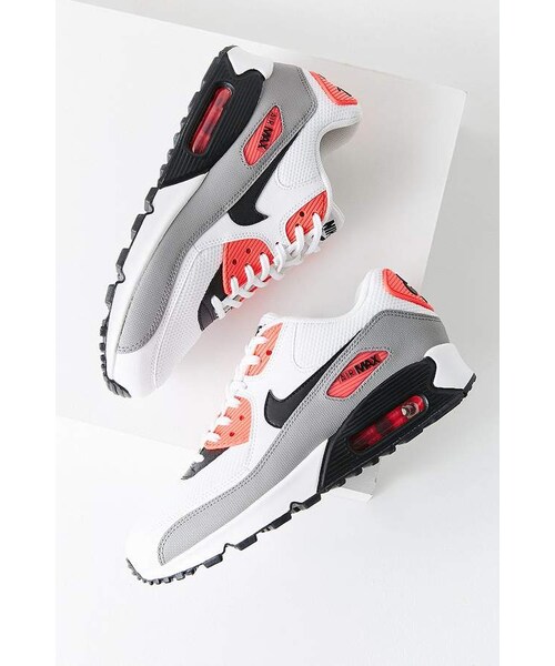 NIKE（ナイキ）の「Nike Air Max 90 Colorblock Sneaker（スニーカー・レディース・Blue/Red・5/6/6.5/7/7.5/8/8.5/9/9.5/10）」の2枚目の写真