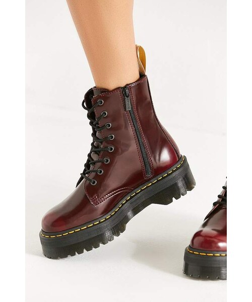 Dr. Martens（ドクターマーチン）の「Dr. Martens Jadon II Platform 8-Eye Boot（ブーツ・レディース・Red・6/7/8/9/10）」の5枚目の写真
