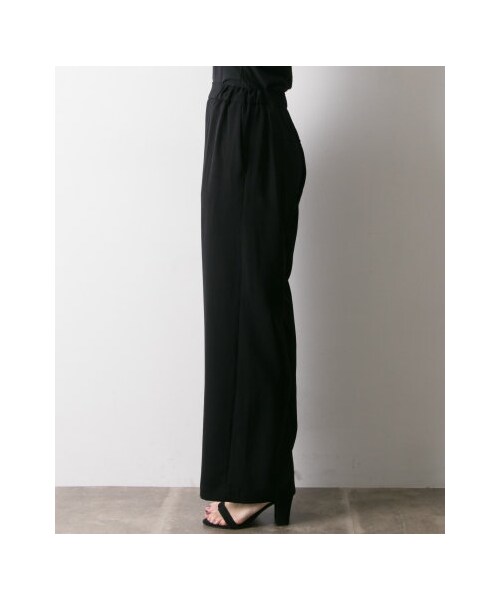 URBAN RESEARCH（アーバンリサーチ）の「イージーワイドパンツ（パンツ・レディース・BEIGE/BLACK・FREE）」の9枚目の写真