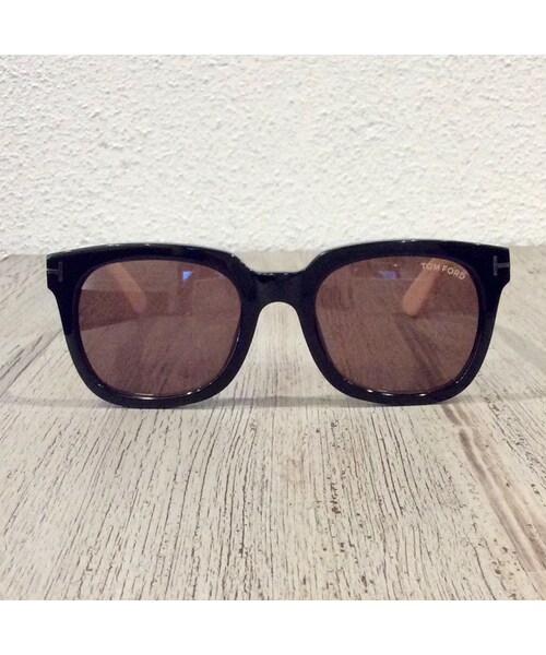 TOM FORD サングラス TF 211 AF 01J TOM FORD EYEWEAR（トムフォードアイウェア）の「TOM FORD TF211
