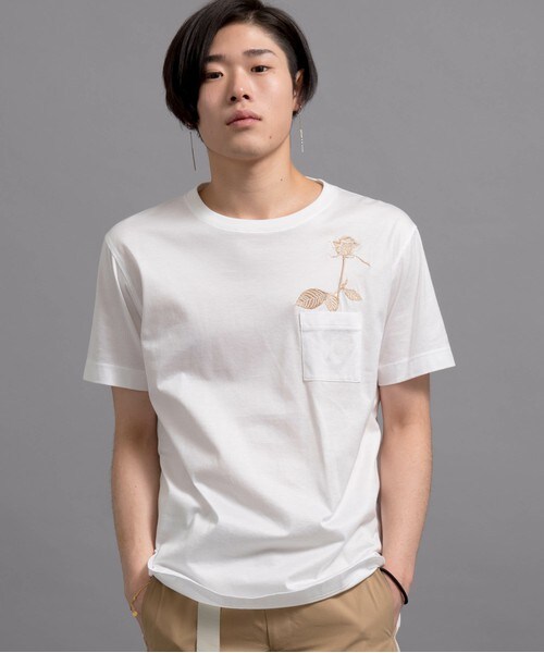 FIT MIHARAYASUHIRO(フィットミハラヤスヒロ)の「フラワー刺繍 FIT MIHARAYASUHIRO(フィットミハラヤスヒロ)の「フラワー刺繍