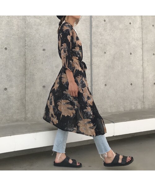 copine(コピン)の「ウエストリボン付きレトロ花柄ロングガウン(2color)【クリックポスト対象商品】(カーディガン/ボレロ・レディース・その他)」の1枚目の写真