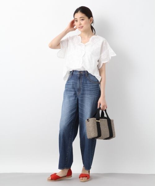 LEPSIM（レプシィム）の「アイレットレースセンターフロントブラウス／ＳＳ（トップス・オフ/ブラック/イエロー/フクシャパープル）」の5枚目の写真