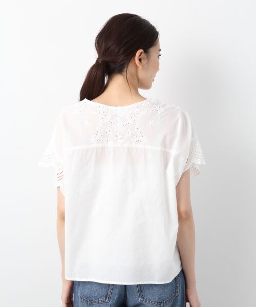 LEPSIM（レプシィム）の「アイレットレースセンターフロントブラウス／ＳＳ（トップス・オフ/ブラック/イエロー/フクシャパープル）」の15枚目の写真