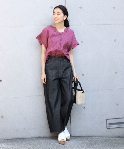 LEPSIM（レプシィム）の「アイレットレースセンターフロントブラウス／ＳＳ（トップス・オフ/ブラック/イエロー/フクシャパープル）」の12枚目の写真