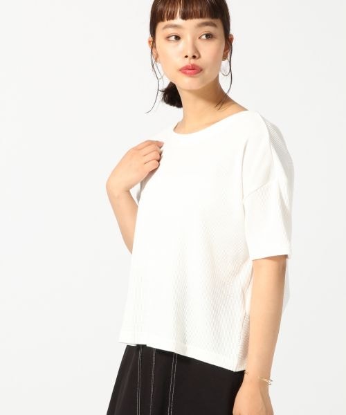 LOWRYS FARM（ローリーズファーム）の「ワッフルバッククロス／ＳＳ（トップス・オフ/ブラック/グリーン）」の5枚目の写真