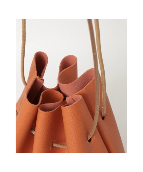 KBF（ケイビーエフ）の「巾着ショルダーバッグ（バッグ・レディース・BLACK/BEIGE/ORANGE・one）」の17枚目の写真