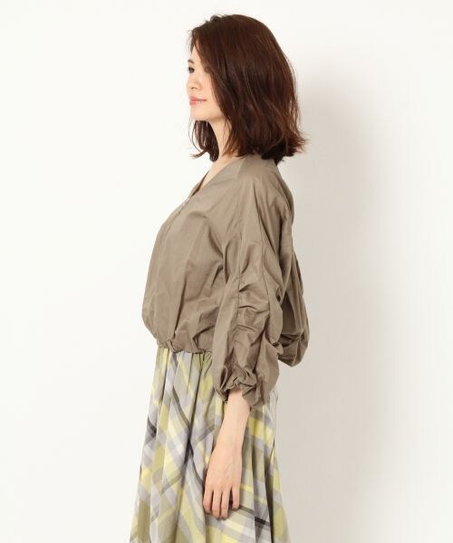 BABYLONE（バビロン）の「６０ローンタックギャザーブルゾン（ジャケット/アウター・オフホワイト/ブラック/カーキ）」の14枚目の写真